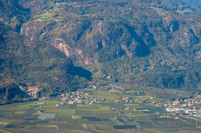 Auch durch diese Schlucht sind wir schon gewandert: Wanderung von Andrian nach Gaid.