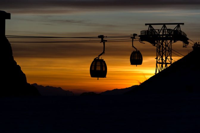 Sonnenuntergang auf der Seiser Alm bei der Kabinenumlaufbahn