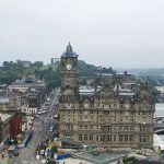 Blick auf die Princes Street Edinburgh vom Scott Monument