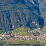 Das Dorf Tramin im Süden Südtirols