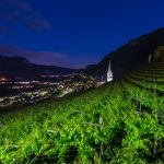 Kirchturm Tramin mit Sternenhimmel