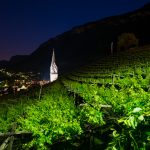 Kirchturm Tramin mit Sternenhimmel