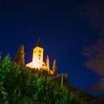 Kastelatz Kirchlein bei Nacht mit Sternenhimmel