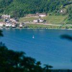 Blick auf den Kalterer See am Naturerlebnisweg Tramin