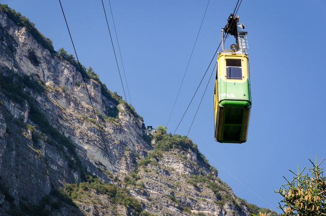 Die Stehkabine der Seilbahn Monte di Mezzocorona