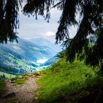 Ultner Höfeweg – Blick zum Zoggler Stausee