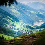 Ultner Höfeweg – Blick zum Zoggler Stausee