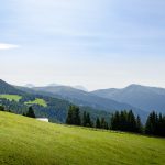 Blick von der Rodenecker Alm zur Heilig Kreuzkofelgruppe