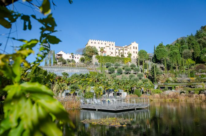 Der Karpfenteich unter dem Schloss Trauttmansdorff