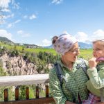 Anna und Anni vor den Rittner Erdpyramiden