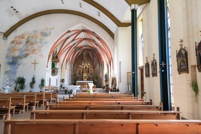 Das Innere der Kirche von Latzfons