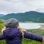 Balance mit Blick zum Kalterer See