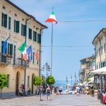 Hauptplatz von Lazise am Gardasee