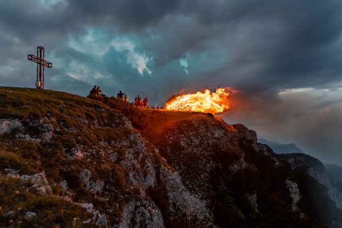 Das Herz Jesu Feuer des Alpenvereins