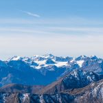 Ausblick von der Bergstation der Schnalser Gletscherbahn Richtung Cevedale