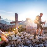 Goldene Stunde Hexenstein Kreuze Kriegsschauplatz Sonnenstrahlen Sonnenuntergang wandern