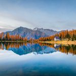 Chiesa di San Giuliano, Cima Presanella, Herbst, Lago di San Giuliano, See, Spiegelung