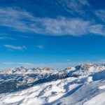 Ausblick vom winterlichen Weißhorn auf Latemar und Rosengartengruppe