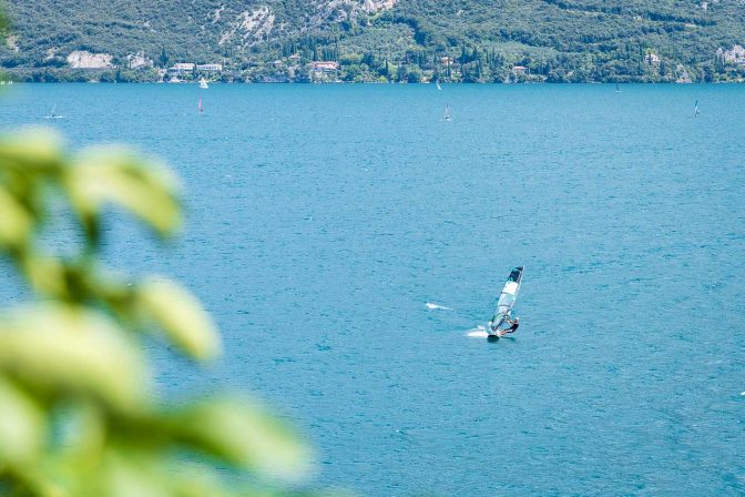 Surfer am Gardasee