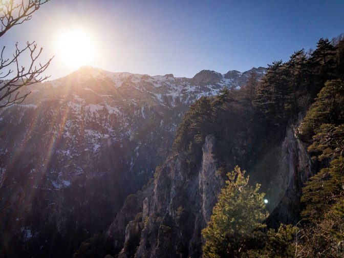 Blick vom 10er Steig hinauf auf den Schwarzen Kopf