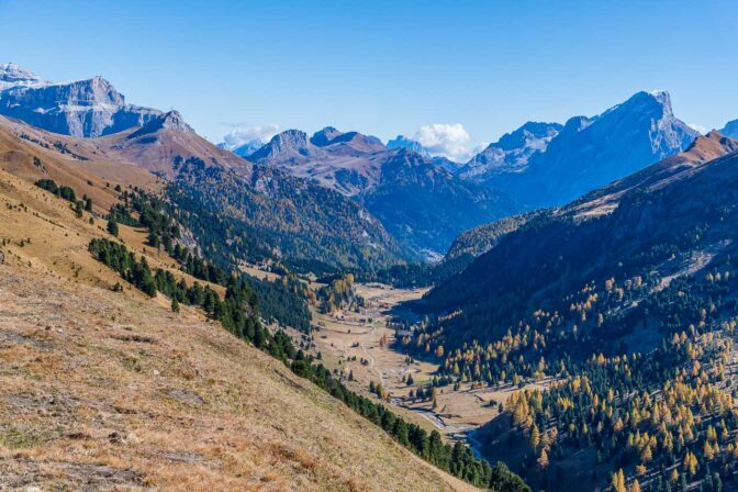 Das Durontal mit Sellastock und Marmolata im Hintergrund