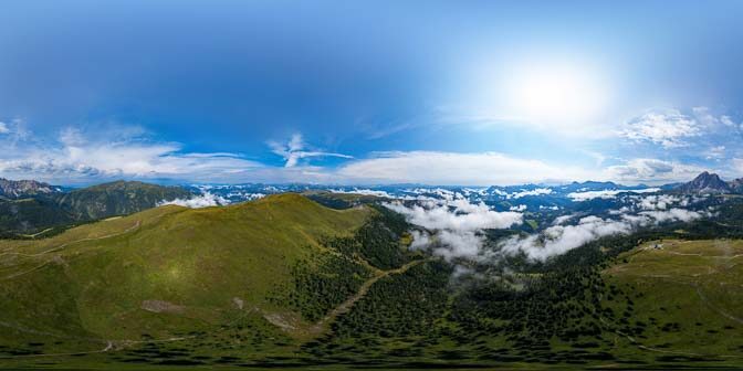 Dolomitenblick über der Maureberghütte