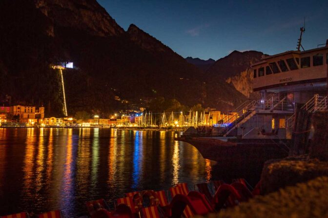 Riva del Garda bei Nacht