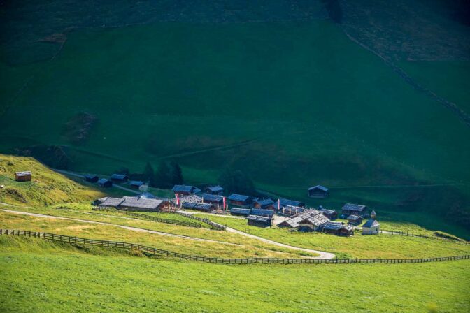 Sonne und Schatten und die Fane Alm