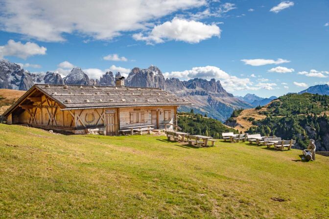 Moarbodenhütte mit Rosengarten