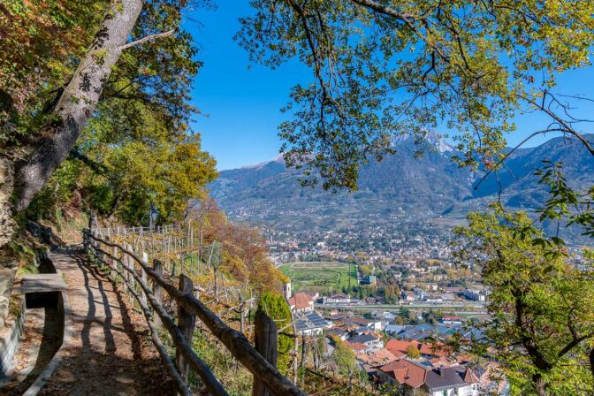 Leider heute ohne Wasser der Marlinger Waalweg