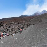 Lava, Lavastrom, Sizilien, Trekkinggruppe, Wandergruppe, Ätna