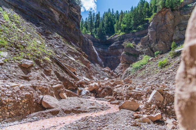 Blick auf den Wasserfall am Butterloch