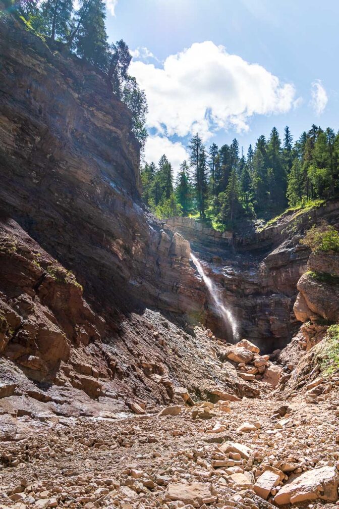 Der große Bletterbach-Wasserfall am Butterloch