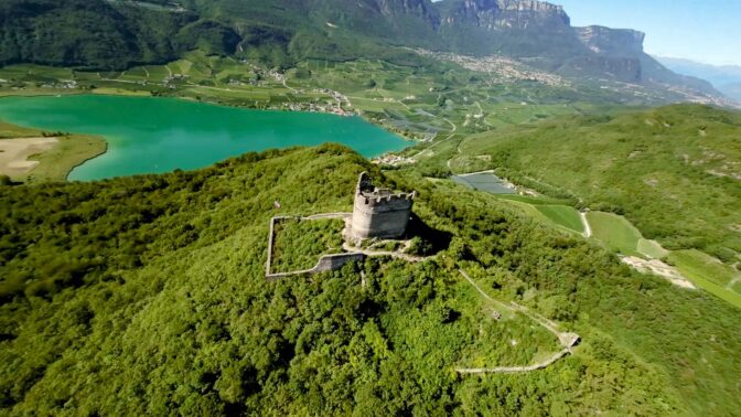 Kalterer See, Kalterersee, Leuchtenburg