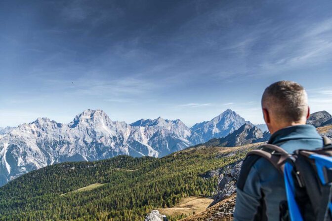 Wir blicken auf die wunderbare Sorapisgruppe und den König der Dolomiten, den Monte Antelao, Dolomitenblick