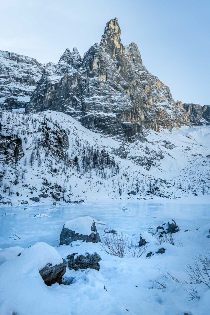 Der Bergsee und der Finger Gottes "Dito di Dio"