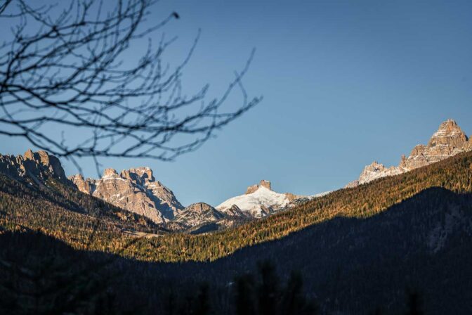 Was für ein Bergpanorama: Großer Rautkofel, Schwabenalpenkopf, Dreischusterspitze und die Westliche Zinne