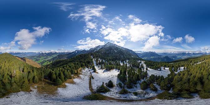 360° Blick über den Tschatterlin-Sattel am Fuße von Außerraschötz